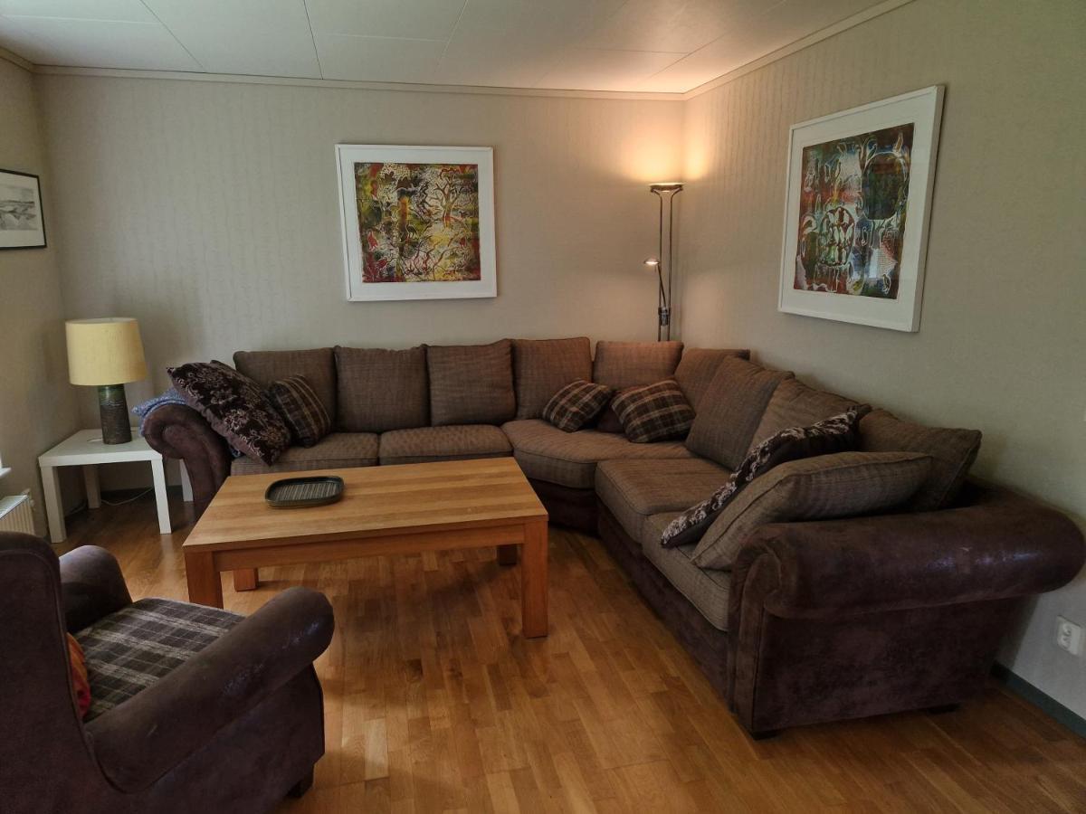 Lantlig Villa Utanfoer Uppsala Alunda Bagian luar foto
